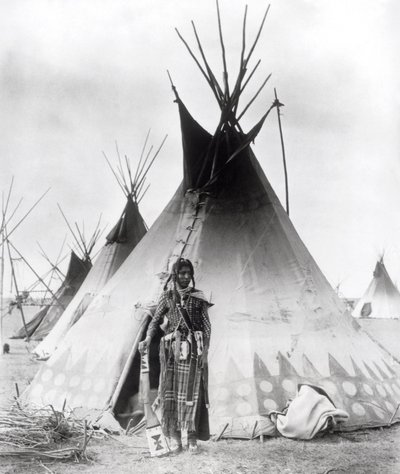 Blackfoot-Krieger, in der Nähe von Calgary, Alberta, 1889 von Unbekannt Unbekannt